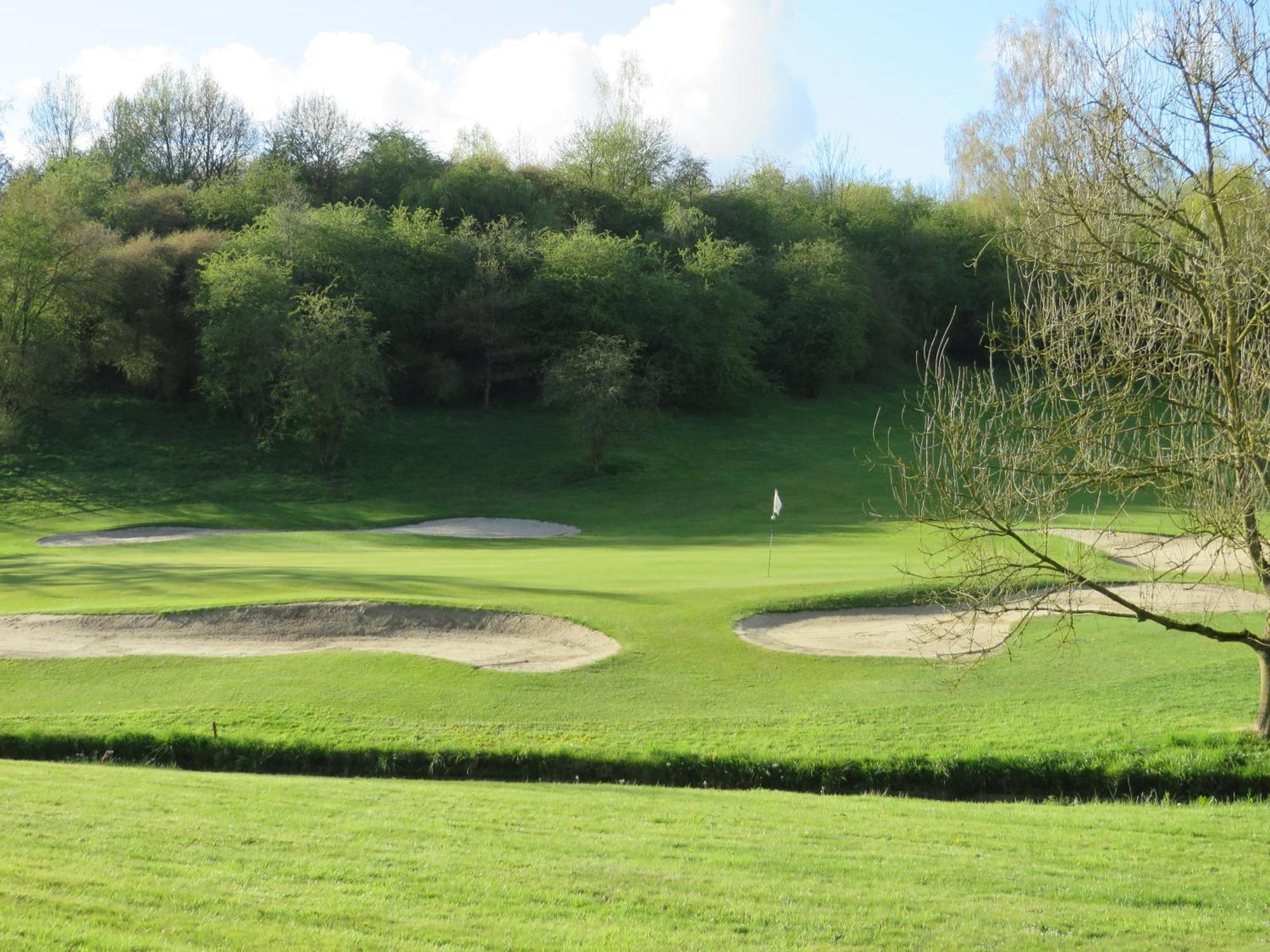 Golf & Hotel De Falnuee Mazy エクステリア 写真