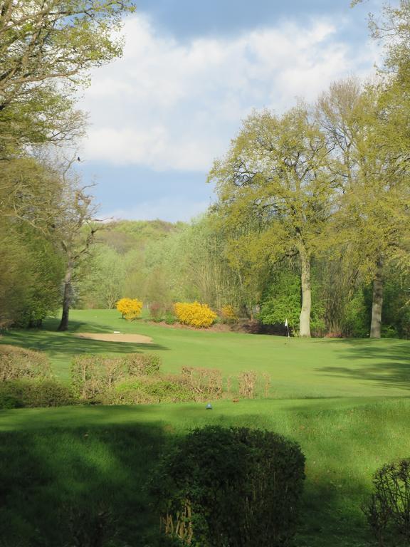 Golf & Hotel De Falnuee Mazy エクステリア 写真